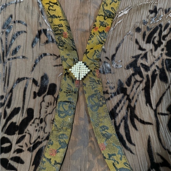 Vintage Anis A. Women's Large Brown 100% Silk Beaded Floral Velvet Cardigan - Picture 9 of 12